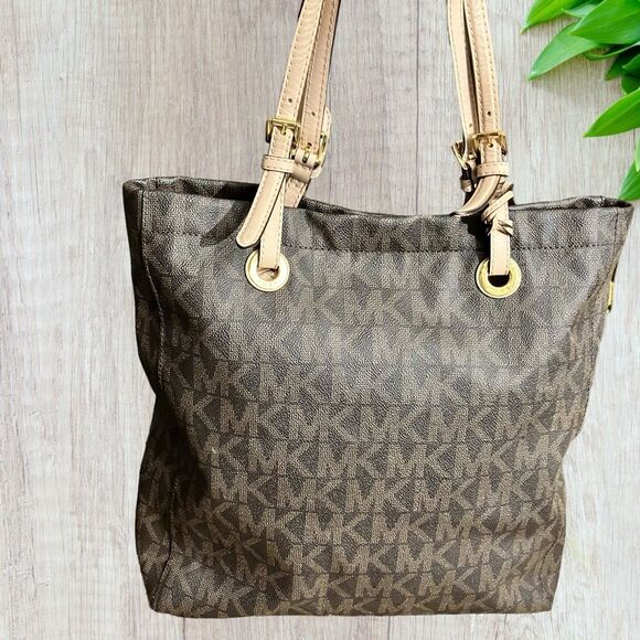 Michael Kors Large Carry-All / NWOT - Picture 7 of 9